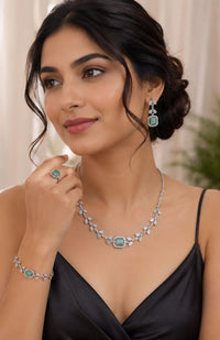 Sovar Emerald Green Stone Adjustable Jewelry Set