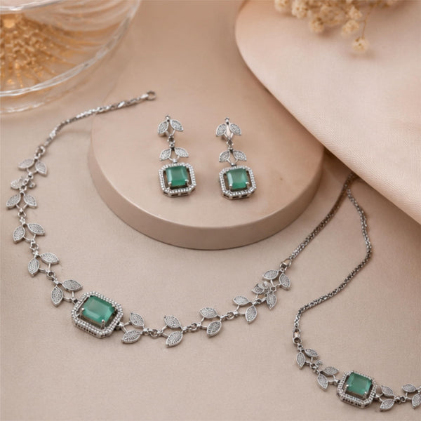 Sovar Emerald Green Stone Adjustable Jewelry Set