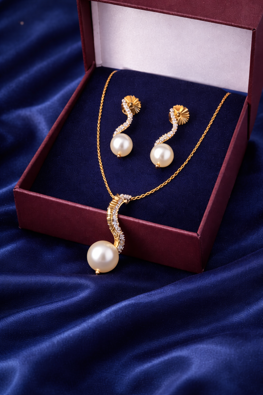 Pearl Charm Pendant Set (Copy)