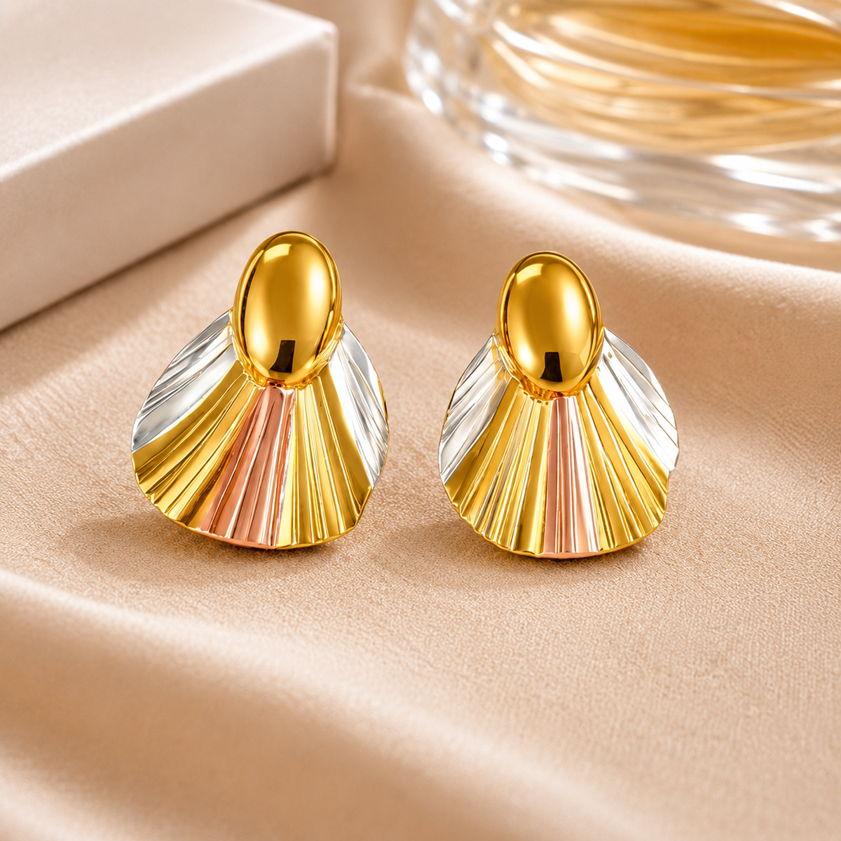 Anti Tarnish Tri-Tone Shell Stud Earrings