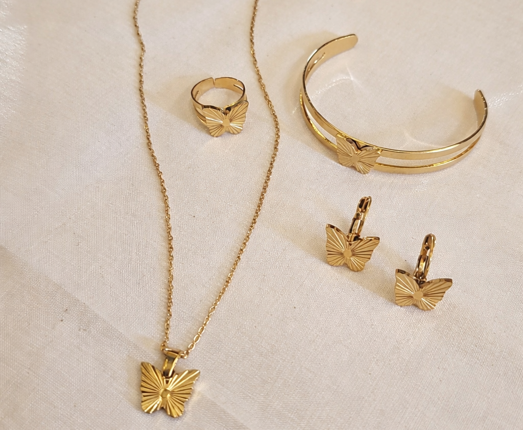 Butterfly Motif Pendant Necklace Combo