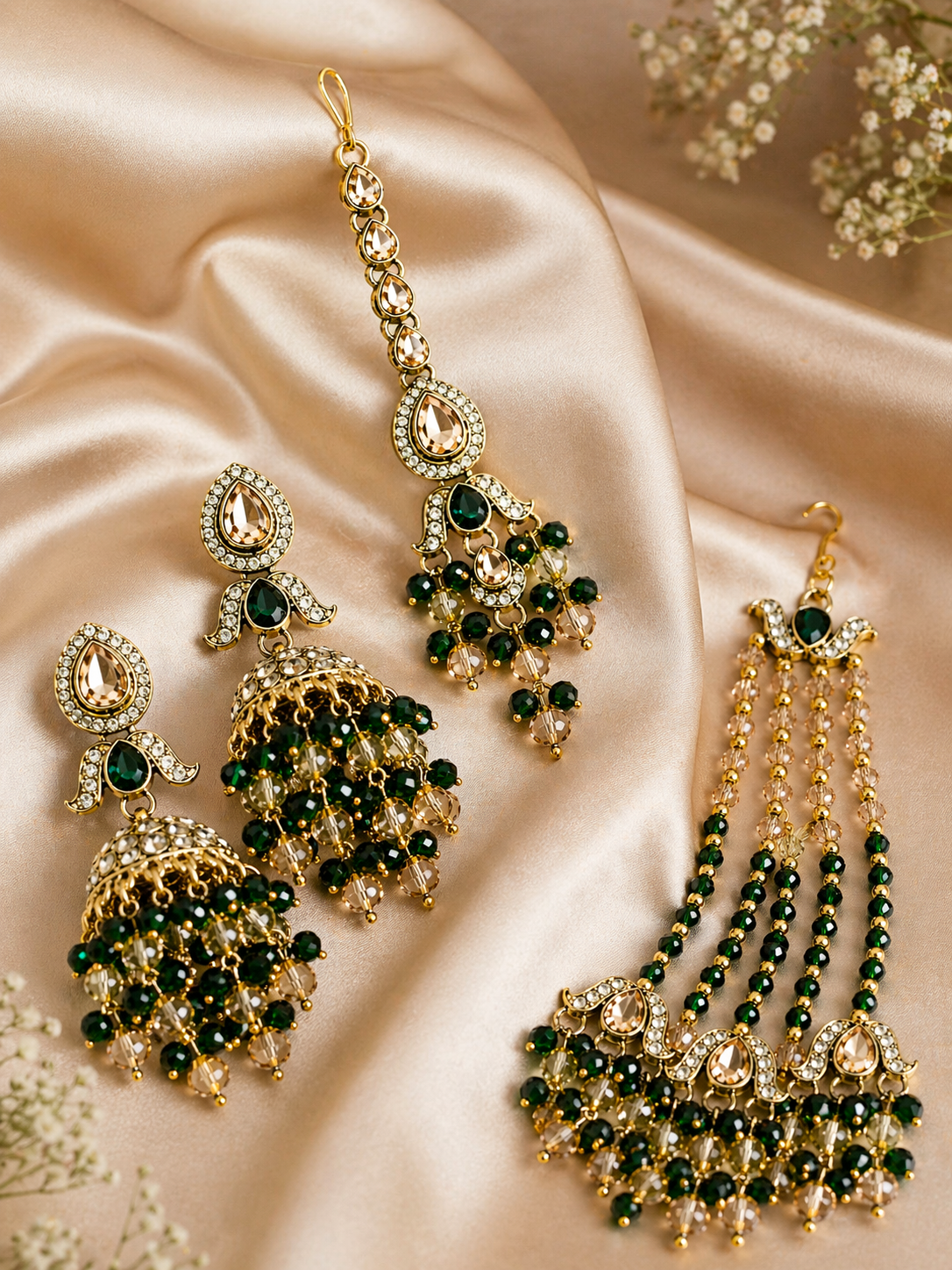 Kundan Green Stone Necklace Set with Earrings, Maang Tika and Paasa